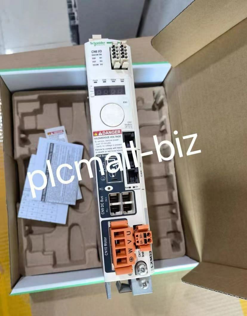 LXM32AU90M2 Schneider Servo driver brand new
