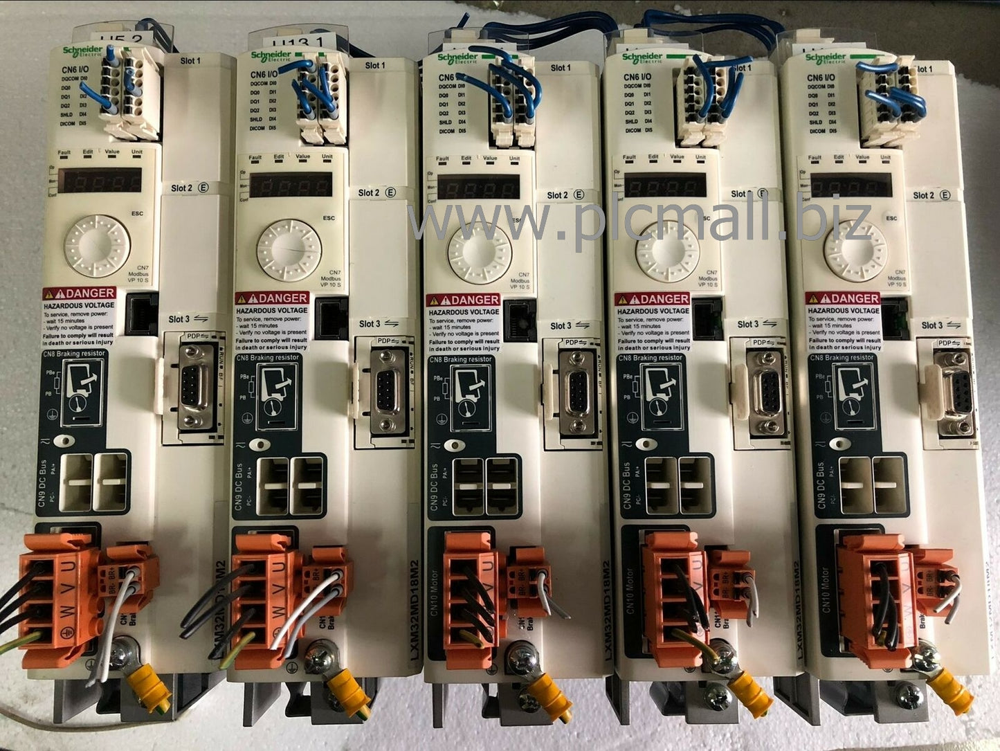 LXM32MD18M2 Schneider server Driver Brand new