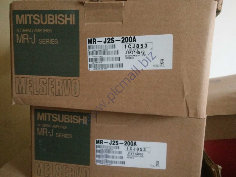 MR-J2S-200A Mitsubishi AC server Driver NEW IN BOX Fast transportation