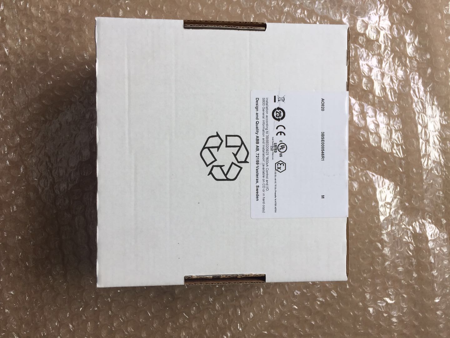 AO820 3BSE008546R1 ABB Analog Output Module Brand New
