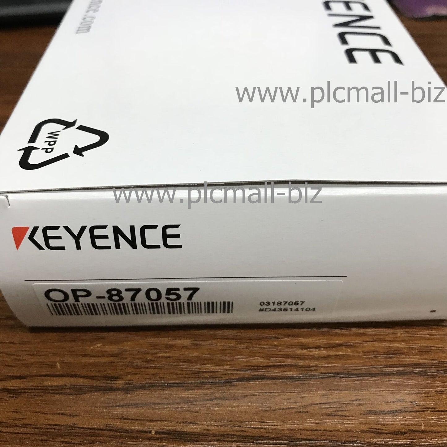 OP-87057 KEYENCE Sensor cable Brand New