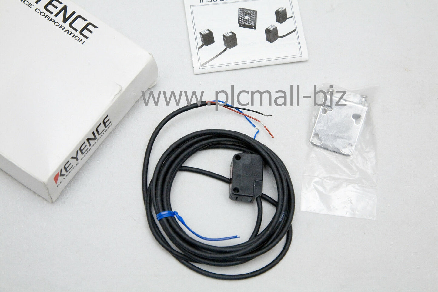 PZ2-42 KEYENCE Photoelectric switch sensor Brand new