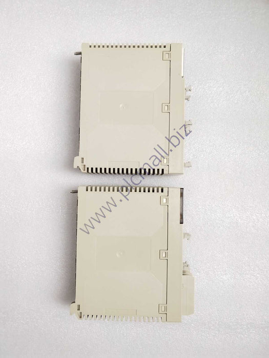 TSXDEY64D2K Schneider discrete input module Modicon Premium - USED