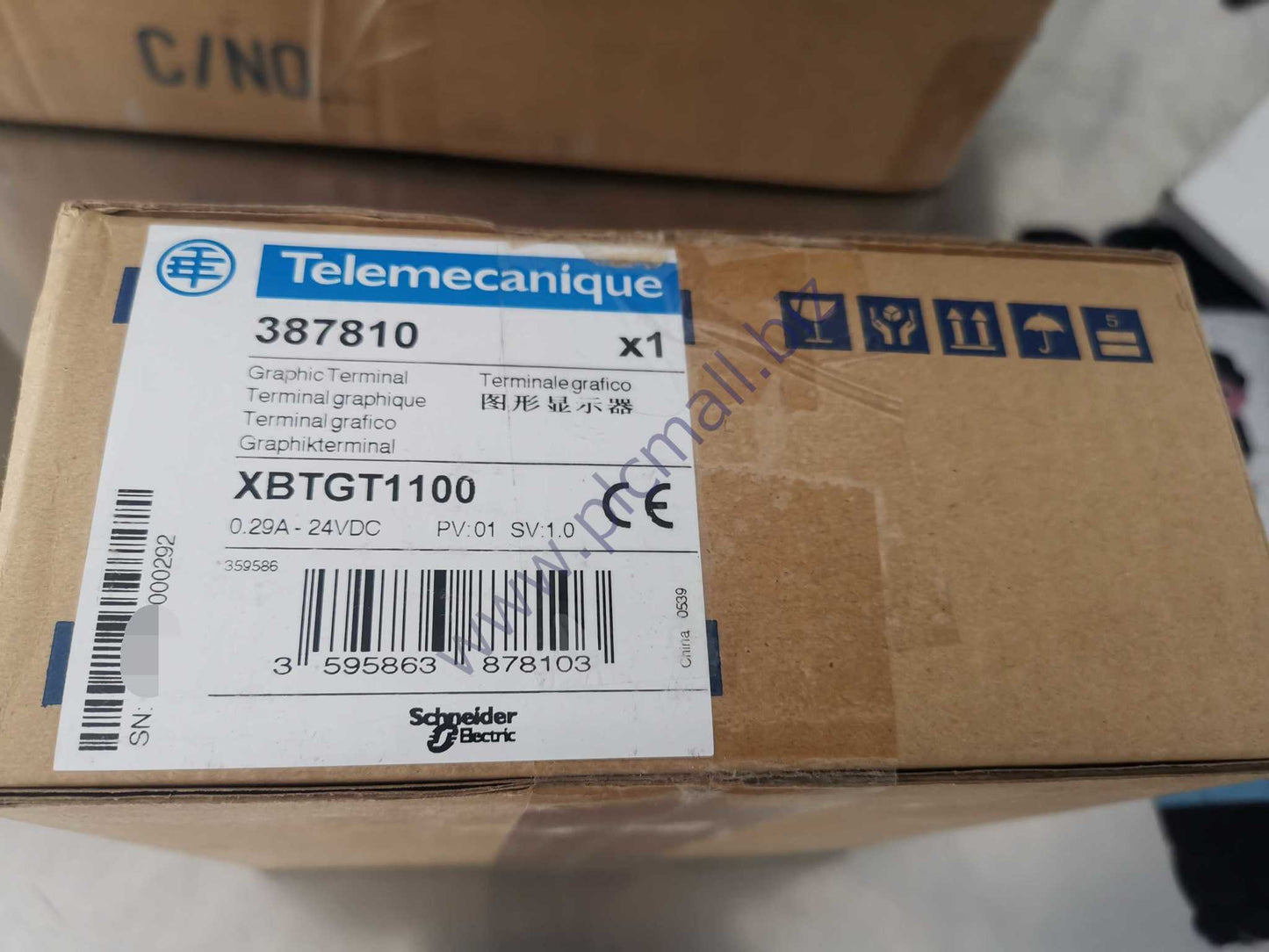 XBTGT1100 Schneider advanced touchscreen panel NEW IN BOX